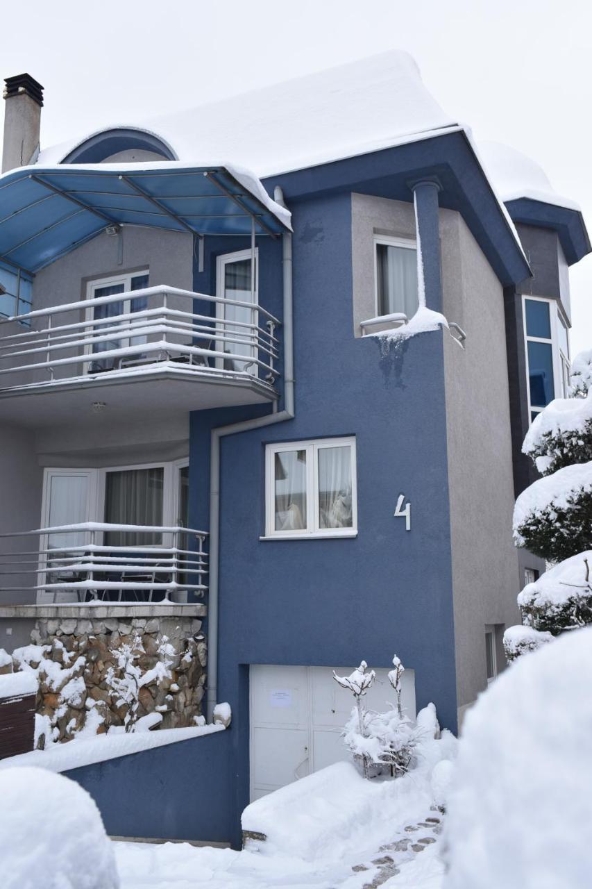 Blue House Apartment Ni Exterior foto